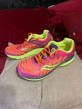 Saucony Sneakers